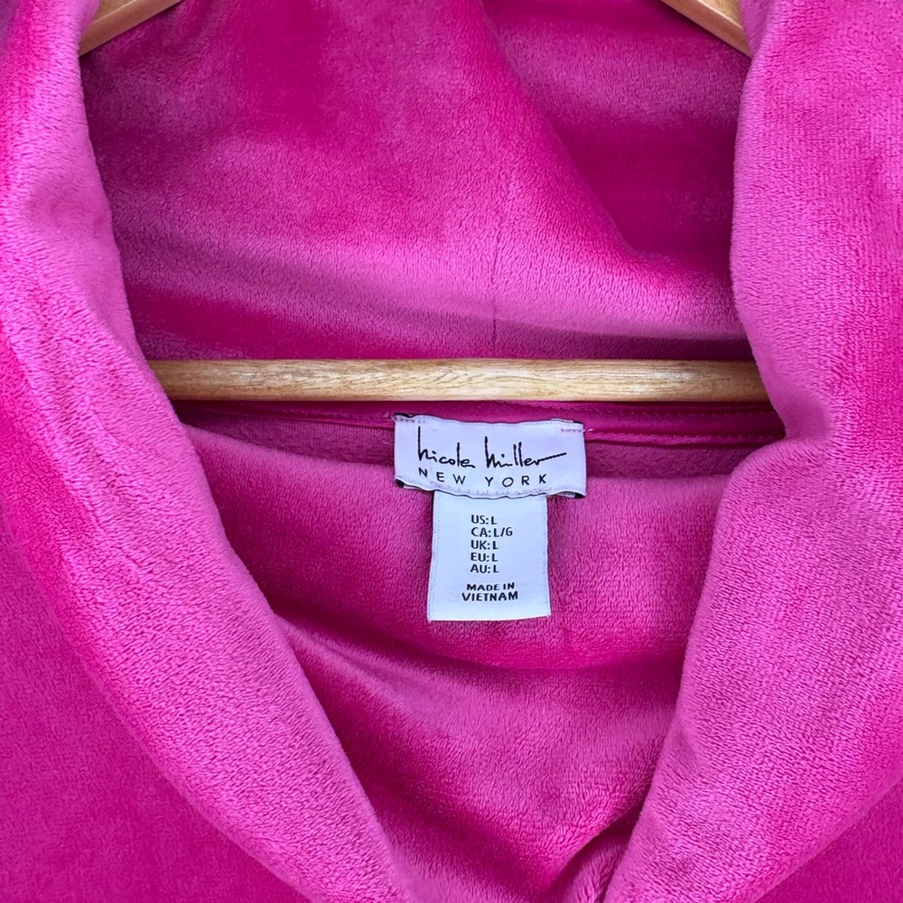 Nicole Miller High Neck Pullover Fuchsia Velvet Comfort Scoop Neck Sweater - Picture 2 of 5